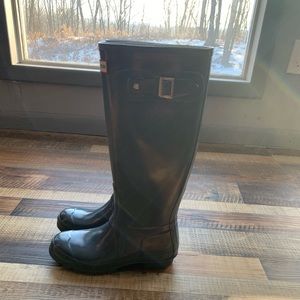 Hunter boots Sz5M/6F